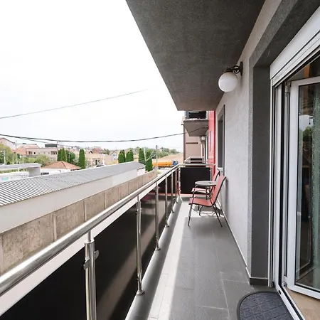 Nika Apartament Surčin