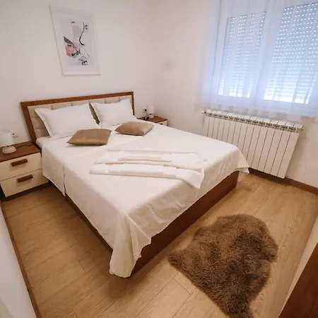 Nika Lägenhet Surčin